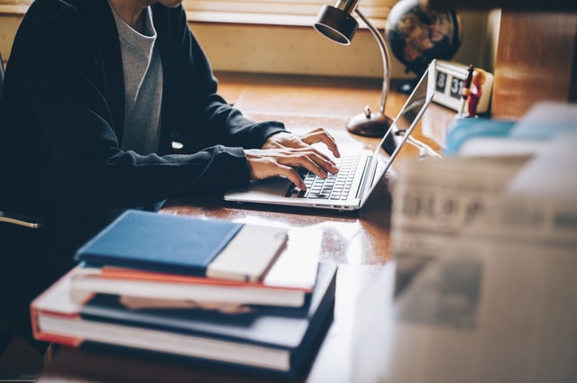 記事の執筆工数-min